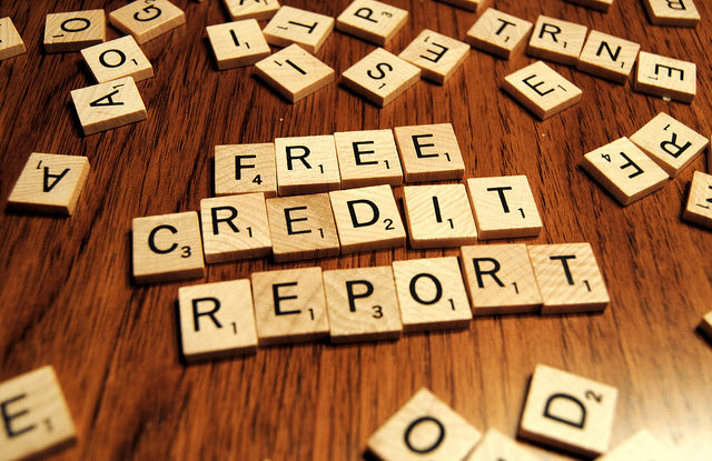CFPB: ¿Debo solicitar el reporte de crédito para mis hijos? Robo de Identidad