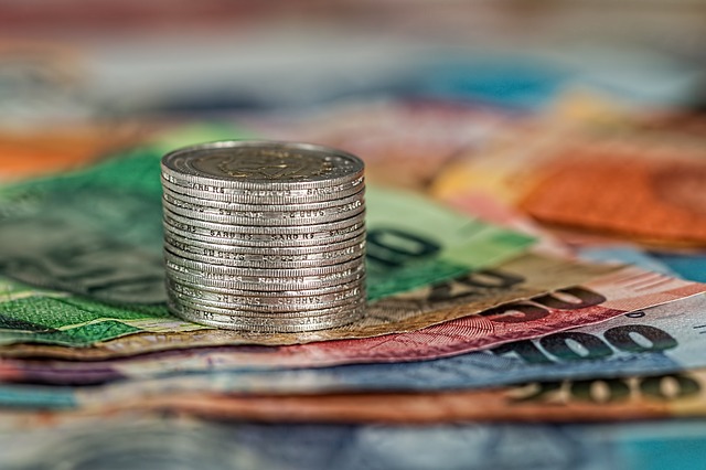 Tienes Inversiones fuera de los Estados Unidos (y vives en EEUU)? Tienes que Pagar Impuestos por Ingresos