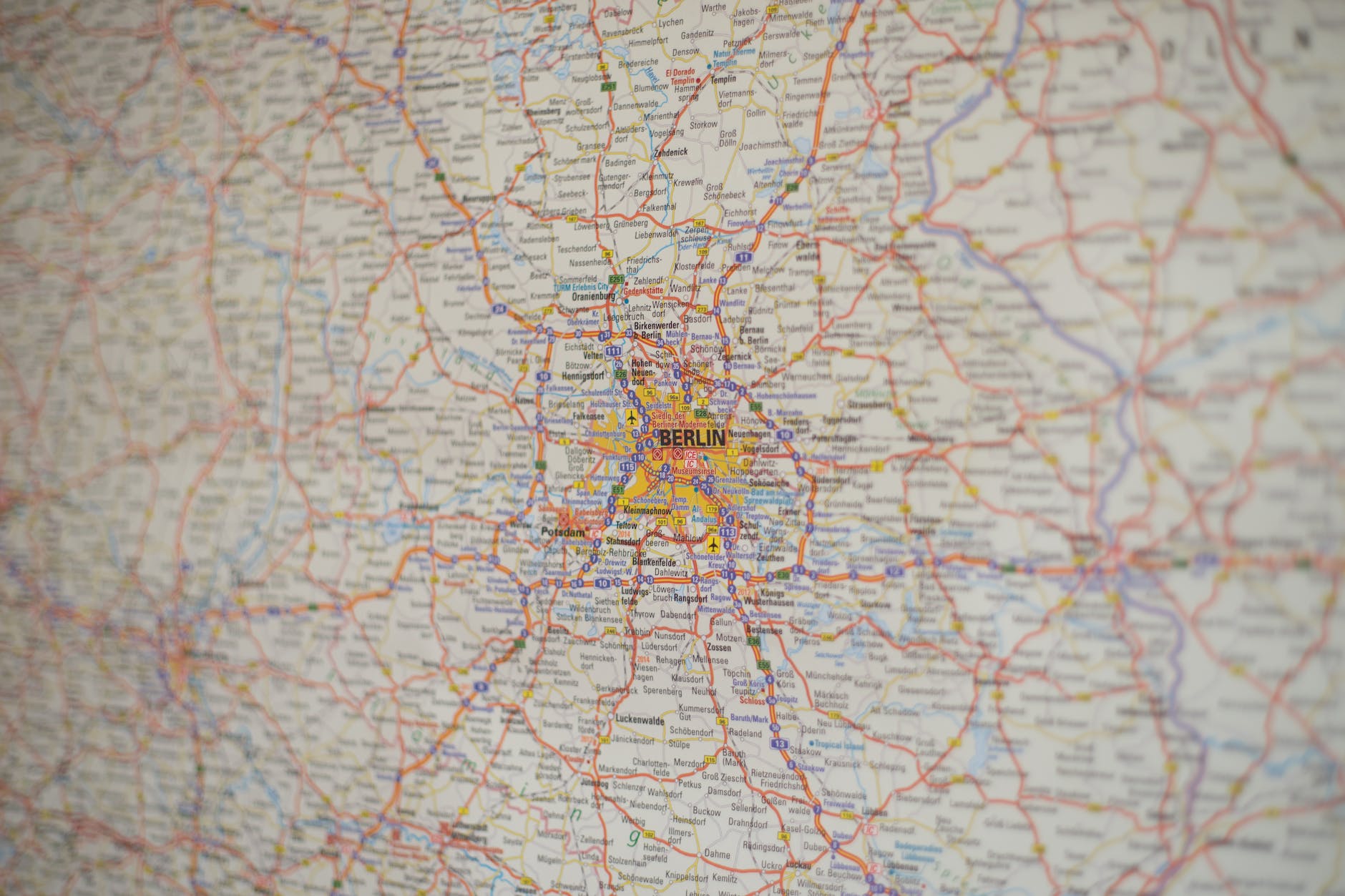 Cómo usar los mapas mentales para alcanzar tus metas financieras y construir hábitos de riqueza